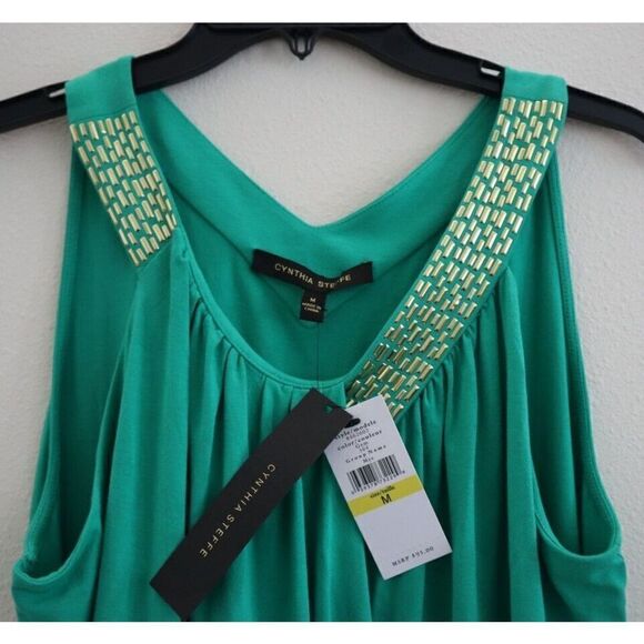 Cynthia Steffe Women Sz M Green Sleeveless Scoop Neck Faux Split Front Blouse$95 - Picture 3 of 6